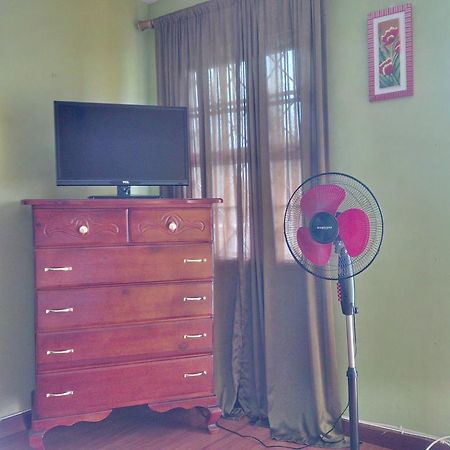 Impeccable Guest Rooms 2 Kingston Quarto foto