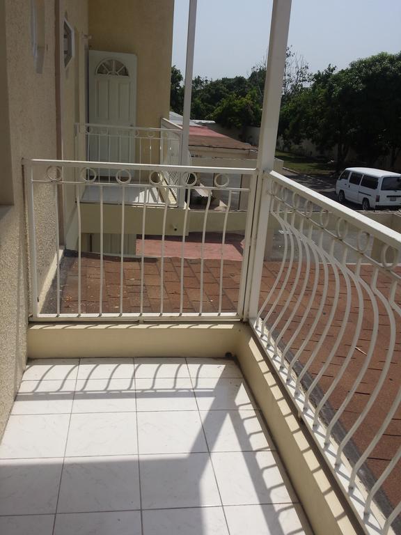 Impeccable Guest Rooms 2 Kingston Quarto foto