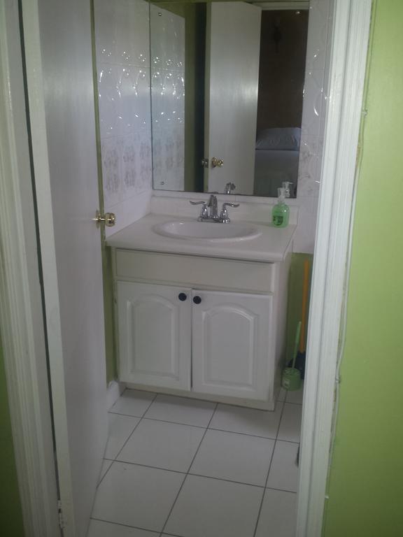 Impeccable Guest Rooms 2 Kingston Quarto foto